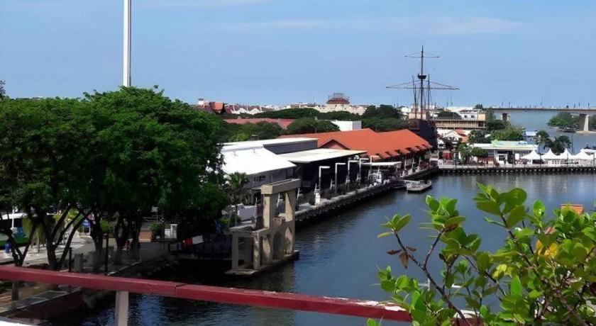 Styles Hotel Malacca Ngoại thất bức ảnh